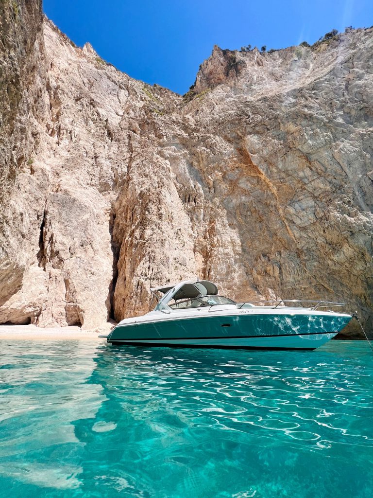 22396C5B-CB73-4330-8E7D-0ABE8A1947A7