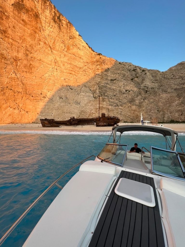 27656553-C2C0-431E-9329-E79BAAF066D8